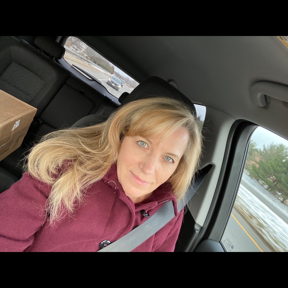 Meet your Posher, Lisa